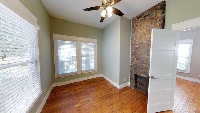 Building Photo - 1626 Forest Ave