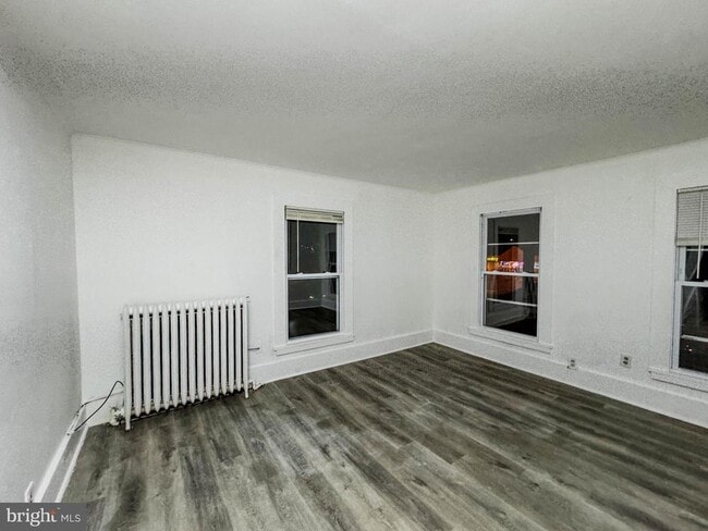 Building Photo - 314 N 2nd St