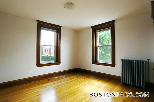 Building Photo - 257 Washington St