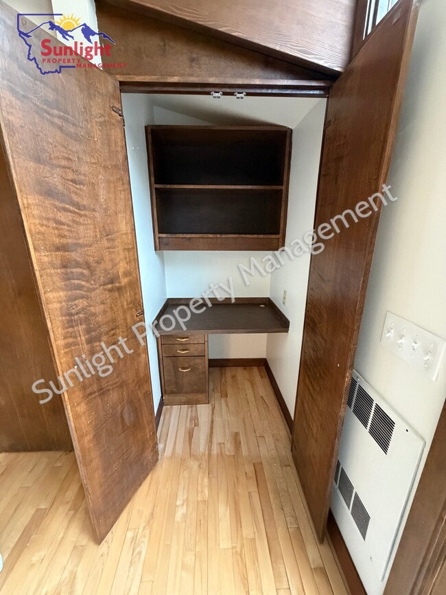 Building Photo - Beautifully Remodeled Home Nestled in the Billings Rims