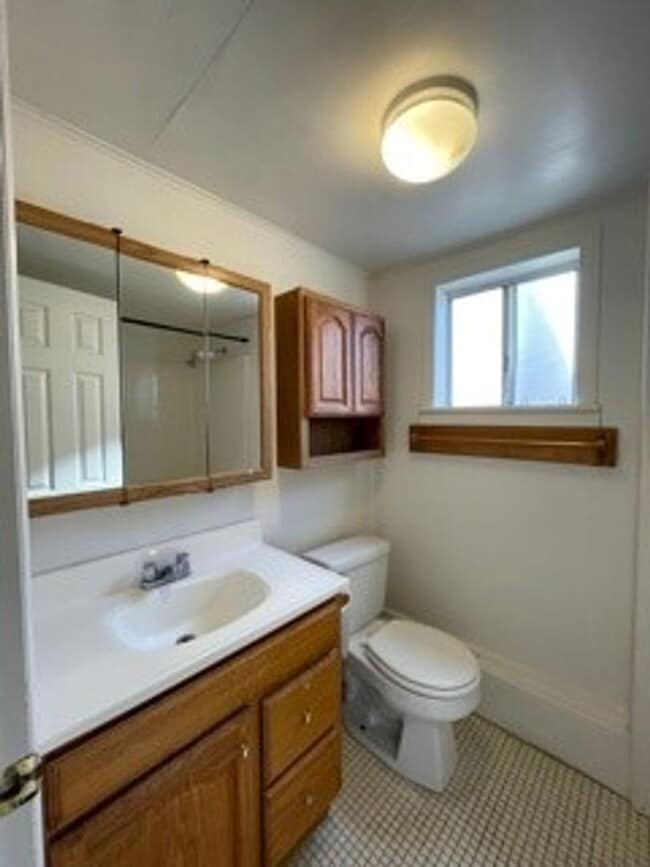 Building Photo - 1220 Morro Ave