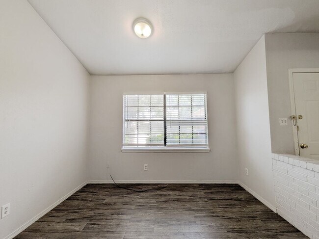 Building Photo - 602 Heritage Hill Dr