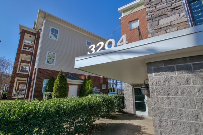 Building Photo - 3204 Long Blvd