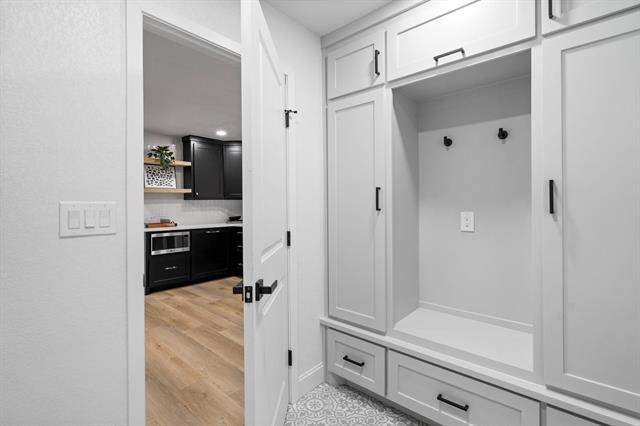 Building Photo - 6030 Blue Mist Ln