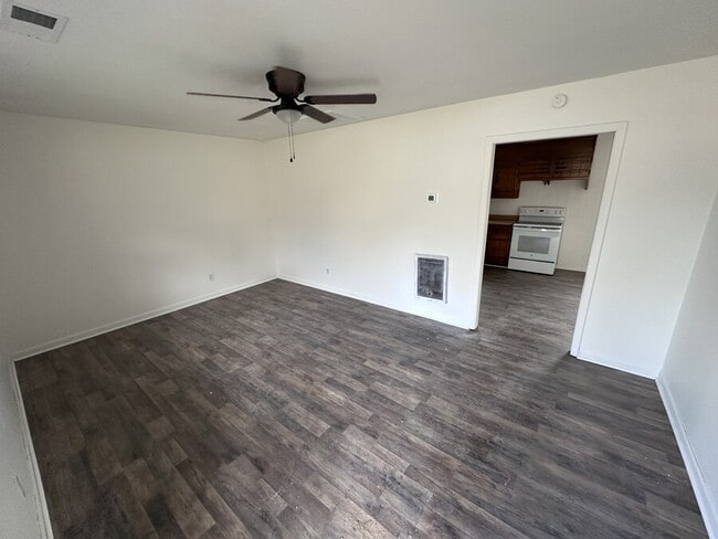 Building Photo - 3312 Tyler St