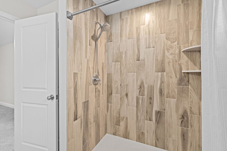 Building Photo - 145 Driftway