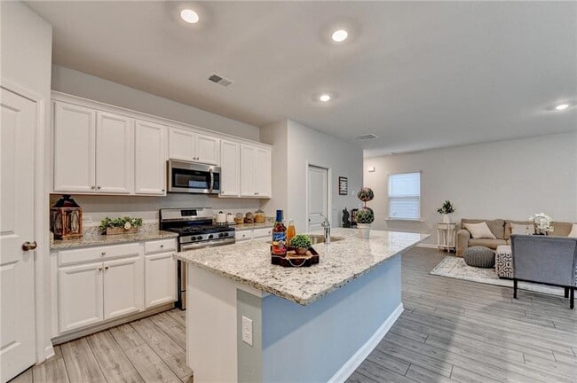 Building Photo - 111 Horned Owl Ave