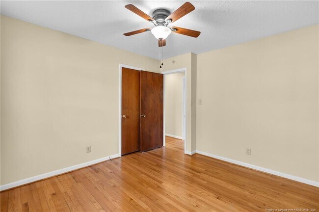 Building Photo - 1644 Inverness Dr