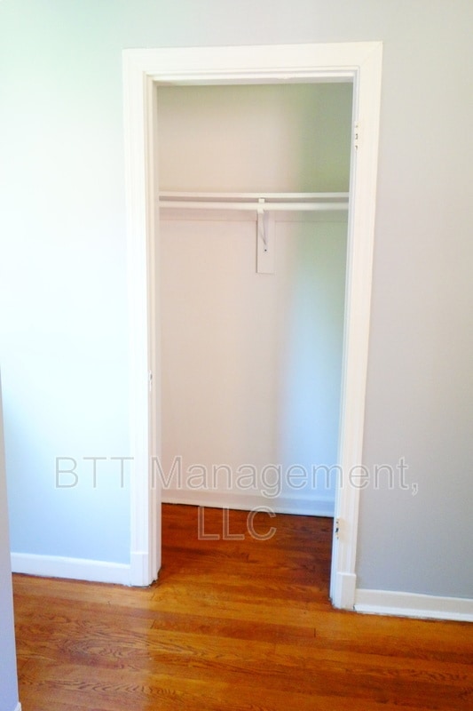 Building Photo - 8400 Greenwood Ave