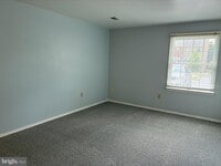 Building Photo - 534 Pangborn Blvd