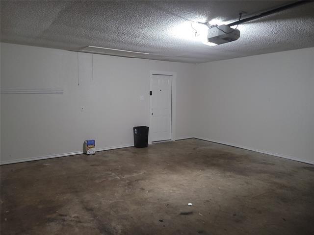 Building Photo - 331 Dogwood Dr