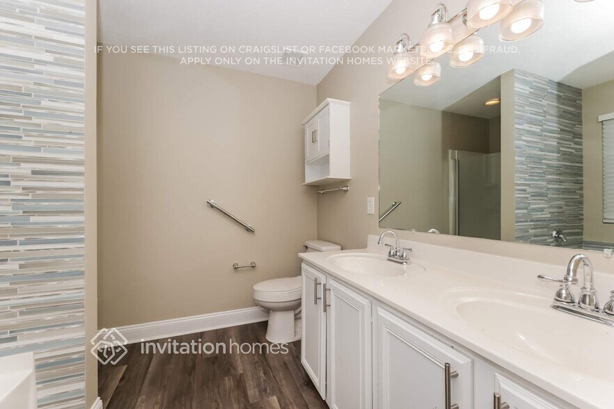 Building Photo - 5439 Middlebury Dr
