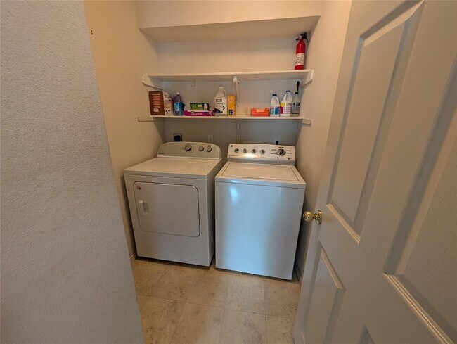 Building Photo - 17745 Loch Linnhe Loop