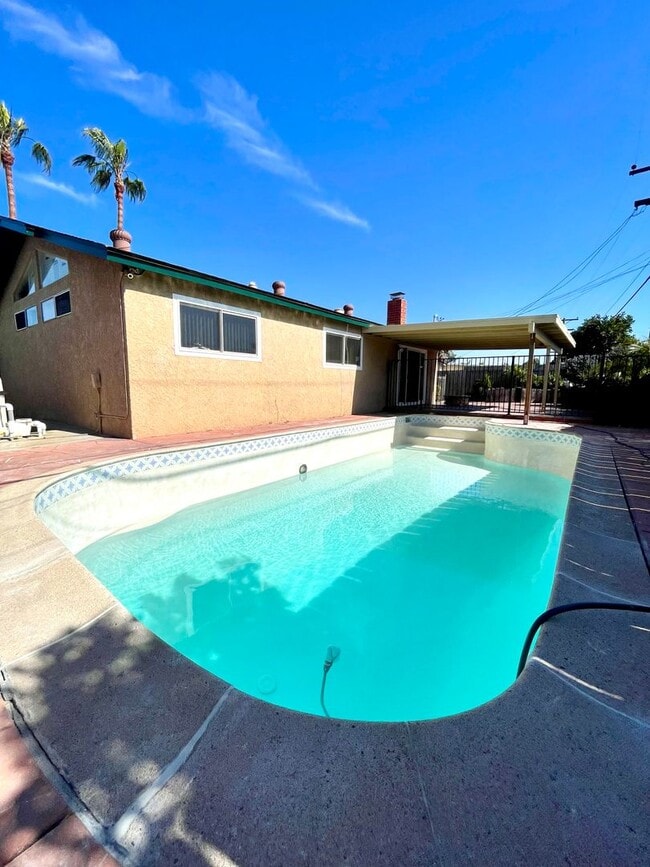 Building Photo - Clairemont-San Diego 3BR with Pool