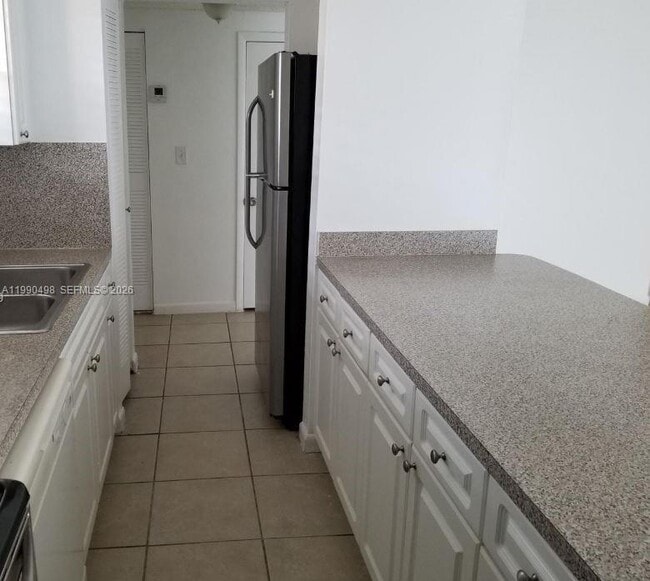 Building Photo - 399 NW 72nd Ave