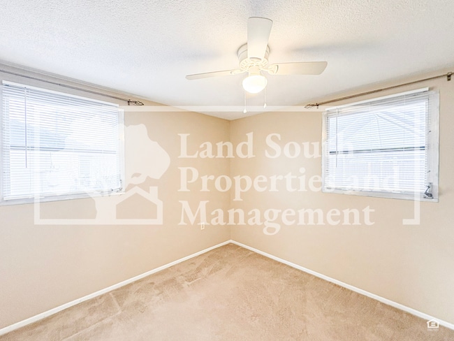 Building Photo - 2126 Smithfield Pl