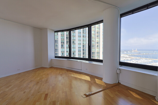 Building Photo - 155 N Harbor Dr