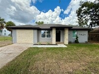 Building Photo - 2630 De Soto St