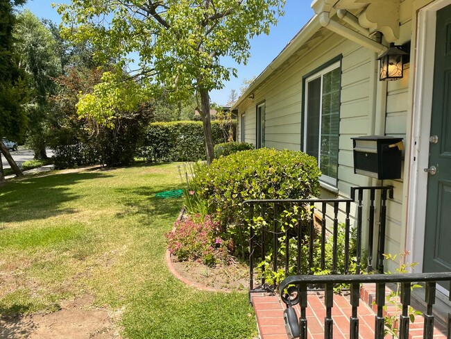 Building Photo - AMAZING PASADENA HOME- COMPLETELY REMODELED