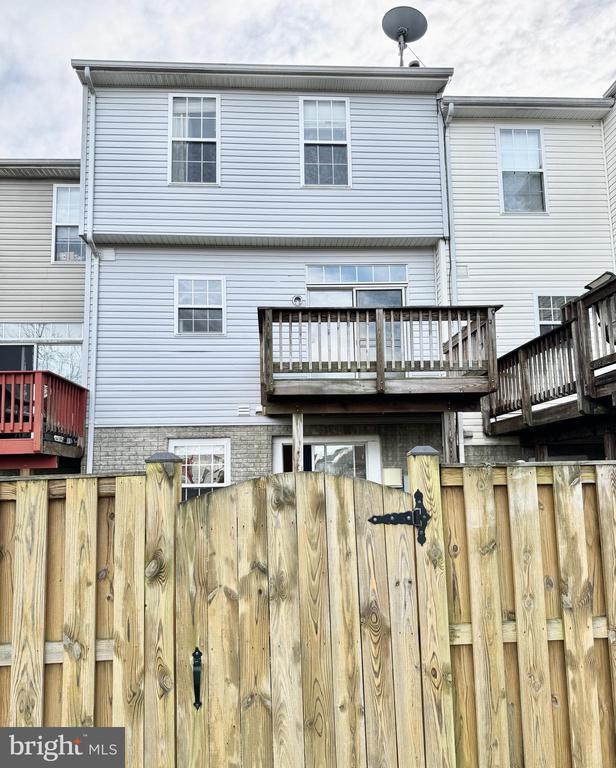 Building Photo - 15239 Brazil Cir