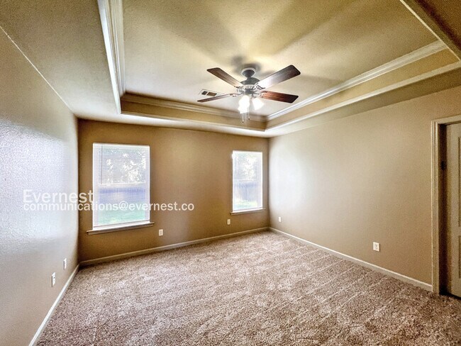 Building Photo - 45 Castleton Dr