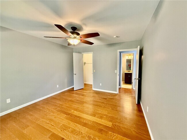 Building Photo - 20 Annette Ln