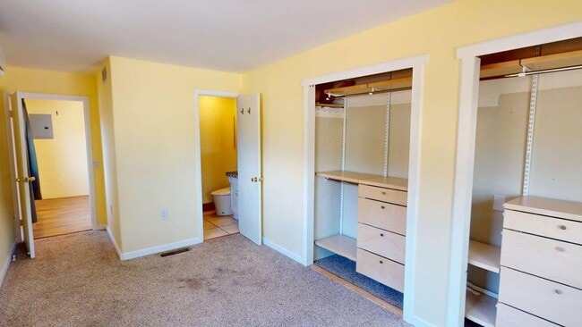 Building Photo - Eco-FriendlySouthwest Gem with Gardens & S...