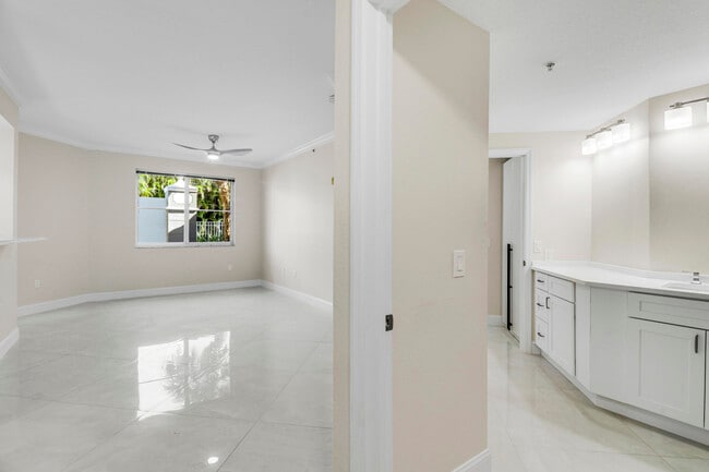 Building Photo - 11010 Legacy Dr