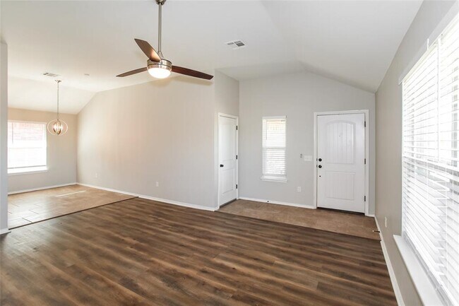 Building Photo - 19824 Serenade Way