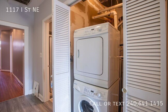 Building Photo - 1117 I St NE