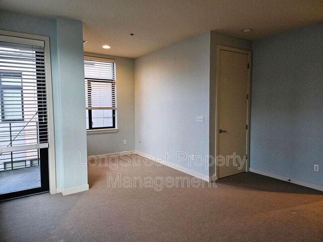 Building Photo - 2176 NW 16th Ave