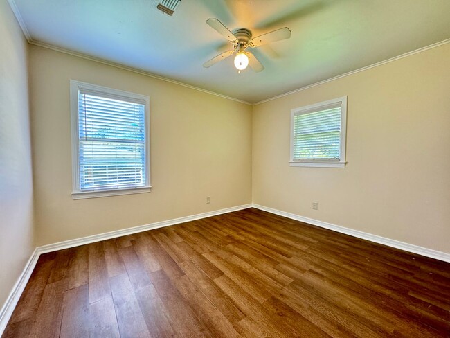 Building Photo - 3 Bed, 1.5 Bath Home in Ruston