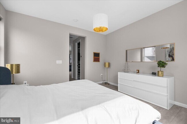 Building Photo - 154 Nevermore Dr