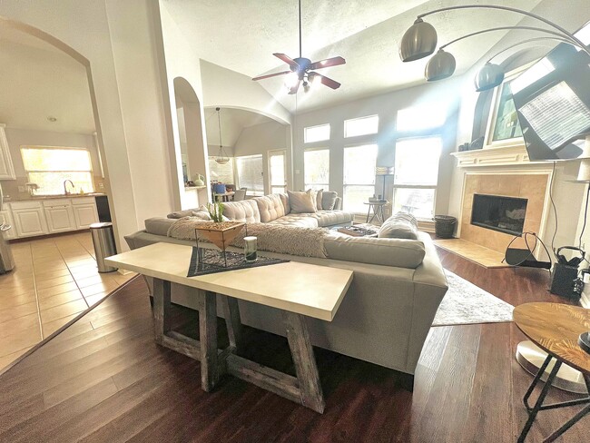 Building Photo - 7427 Parkcross Pl