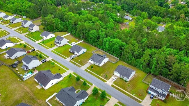 Building Photo - 211 Crosswinds Dr