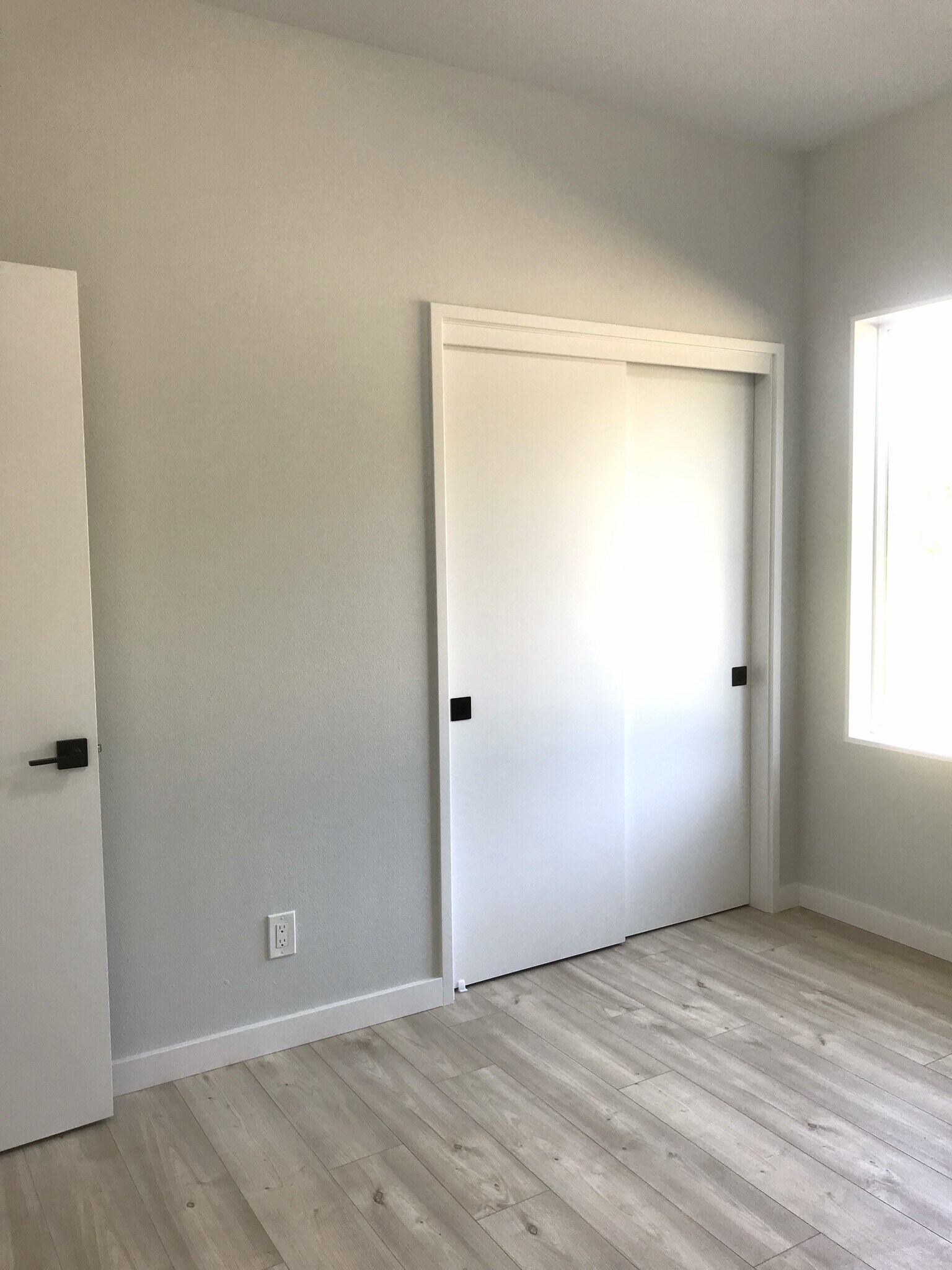 Second Bedroom 11'x10' - 19609 SE Chitwood Rd