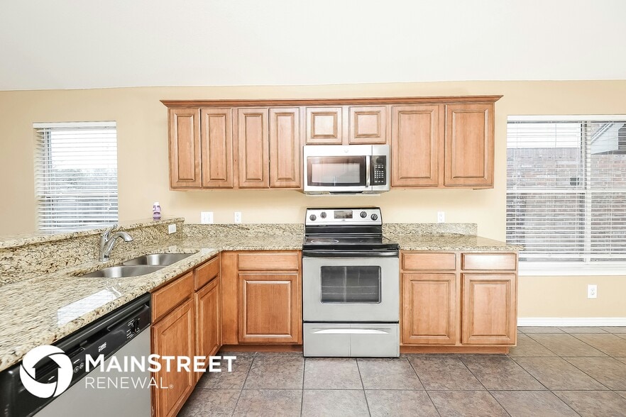 Building Photo - 6424 Canyon Trail