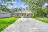 Building Photo - 6147 Shawnee Dr