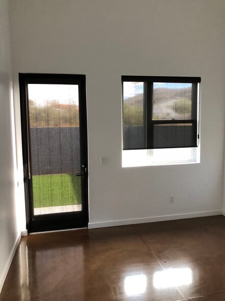 Building Photo - 9125 S 16th St