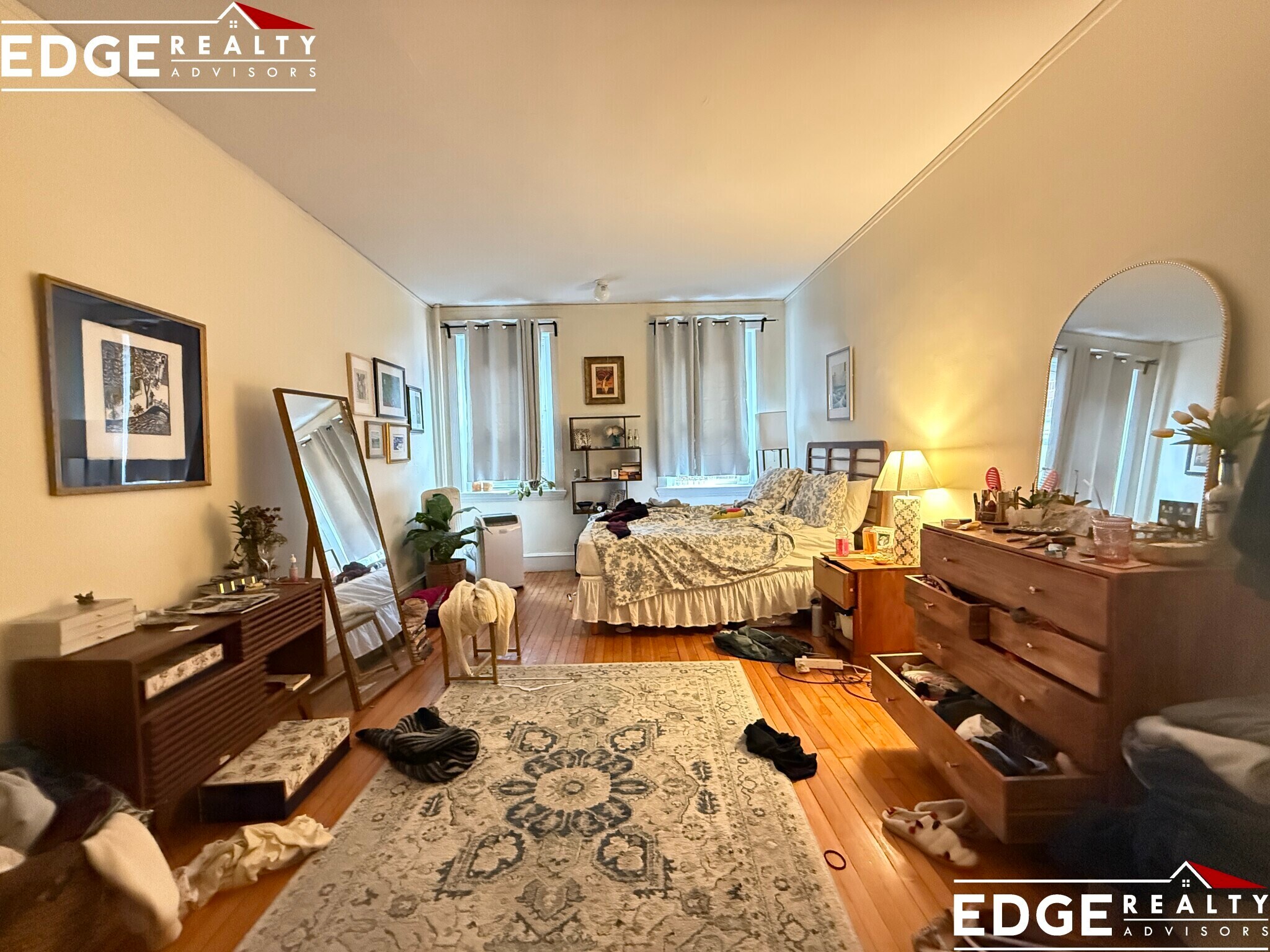 Building Photo - 338 Saint Paul St