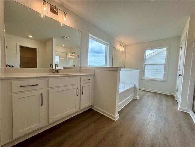 Building Photo - 5441 Hargrove Way