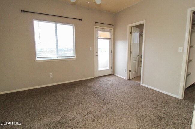 Building Photo - 5913 Cielo Del Rey Pl