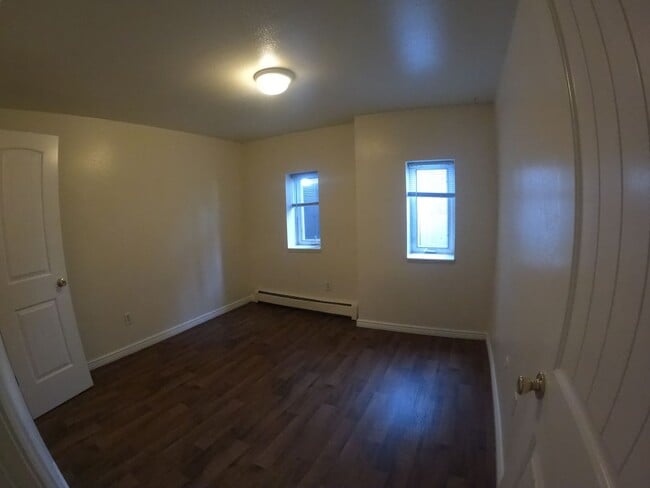 Building Photo - 4955 Moorhead Ave