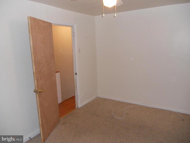 Building Photo - 3128 N Shedwick St