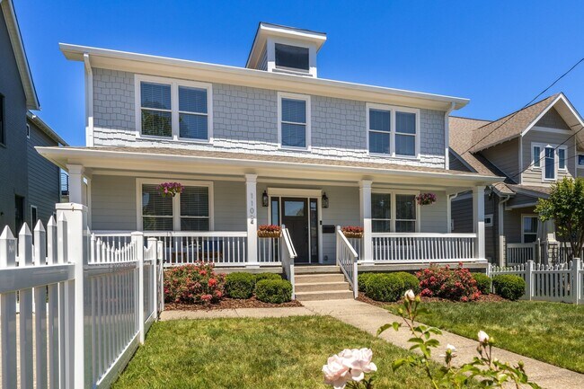 Building Photo - 1102 Caldwell Ave