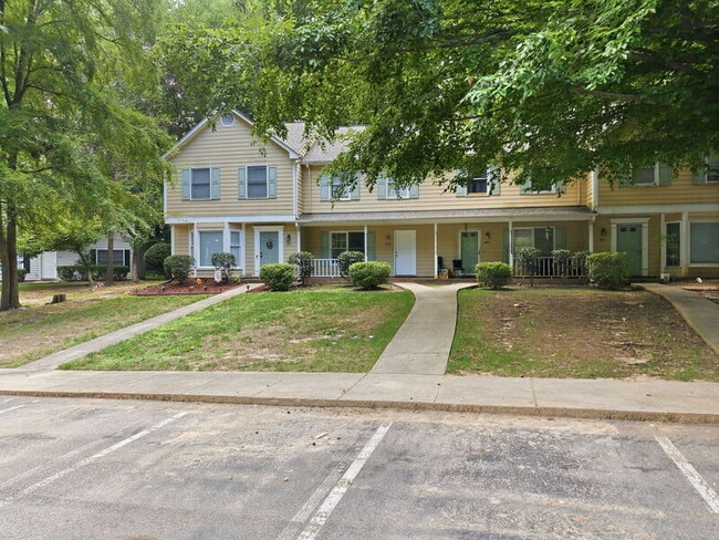 Building Photo - 839 Dalewood Dr