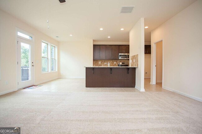 Building Photo - 4355 Almanor Cir