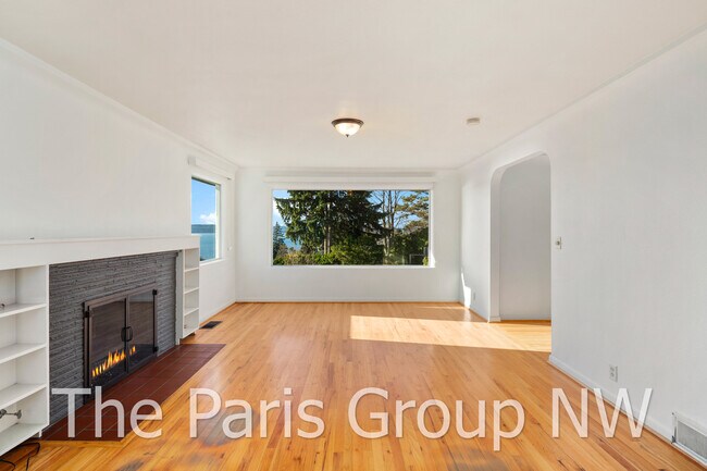 Building Photo - 12009 26th Ave SW