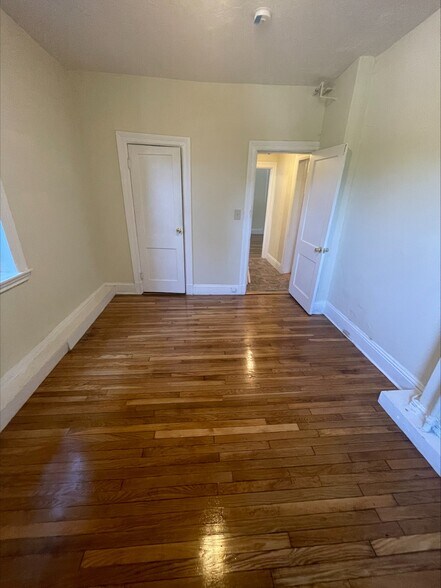 Primary Photo - 50 Chestnut Hill Ave