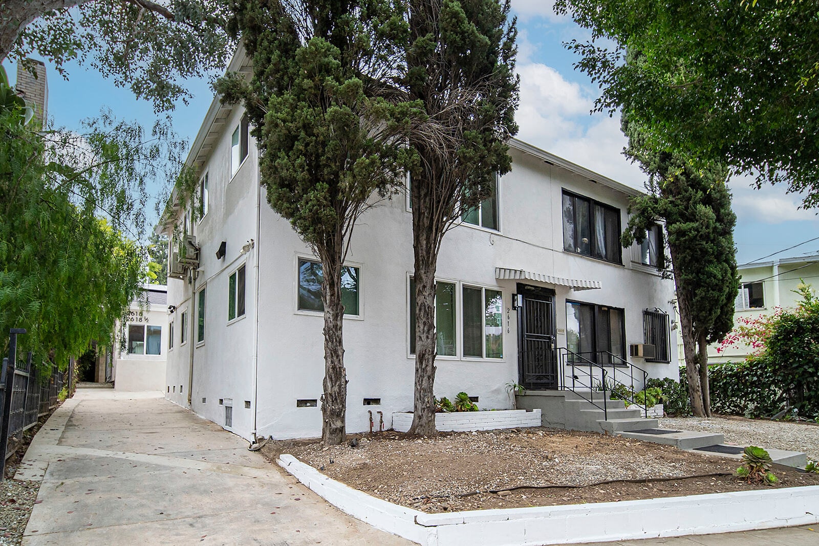 Building Photo - 2616 Glendale Blvd